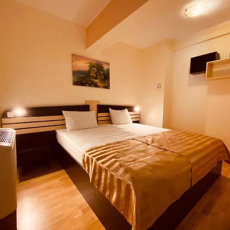 Hotel Zimbru Iasi Exteriér fotografie