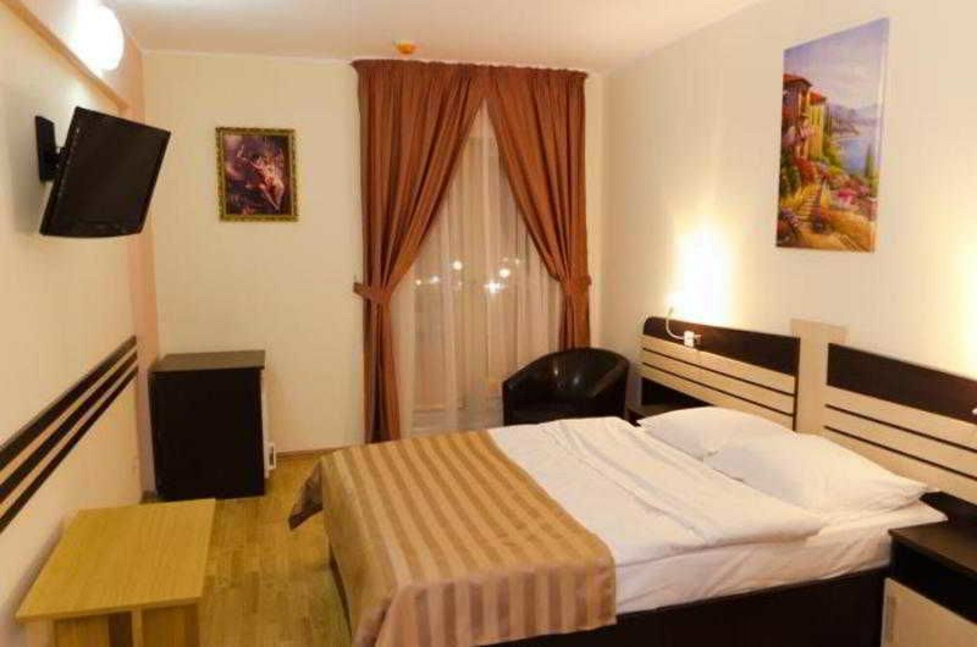 Hotel Zimbru Iasi Exteriér fotografie